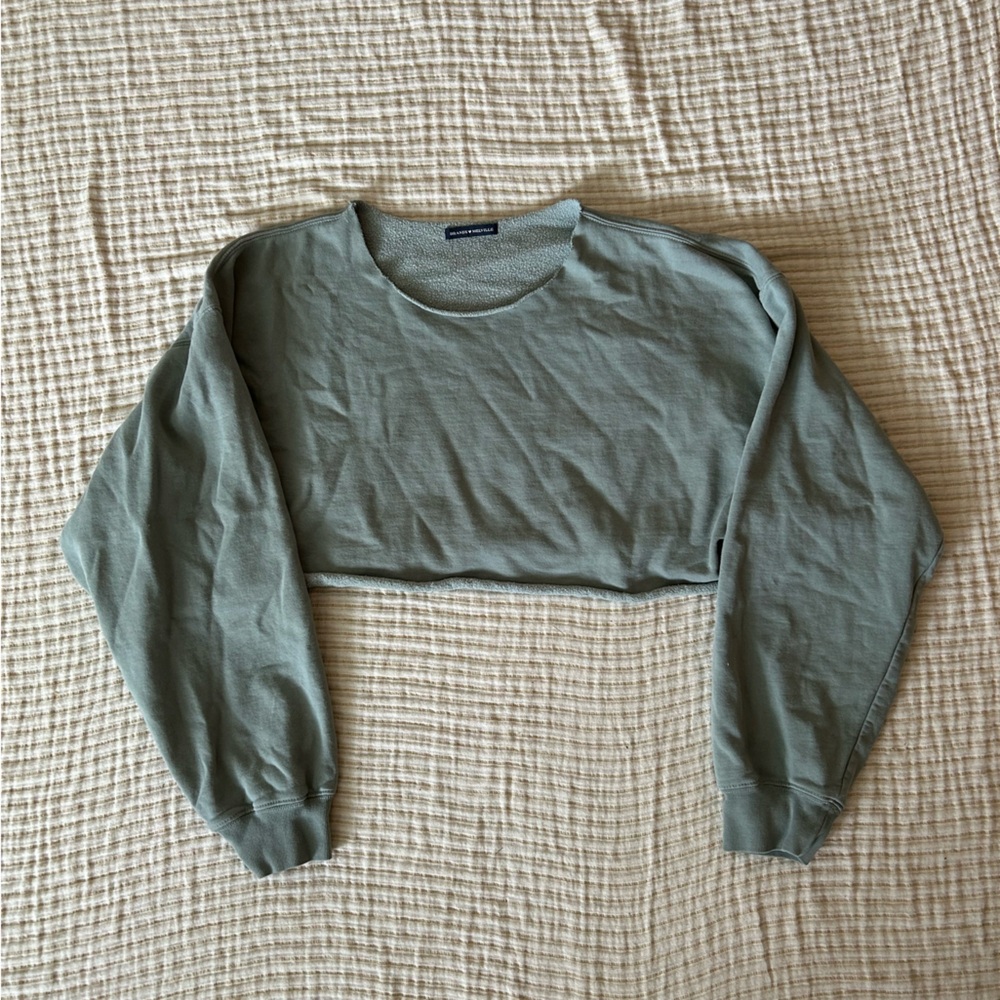 Brandy Melville cropped sweatshirt